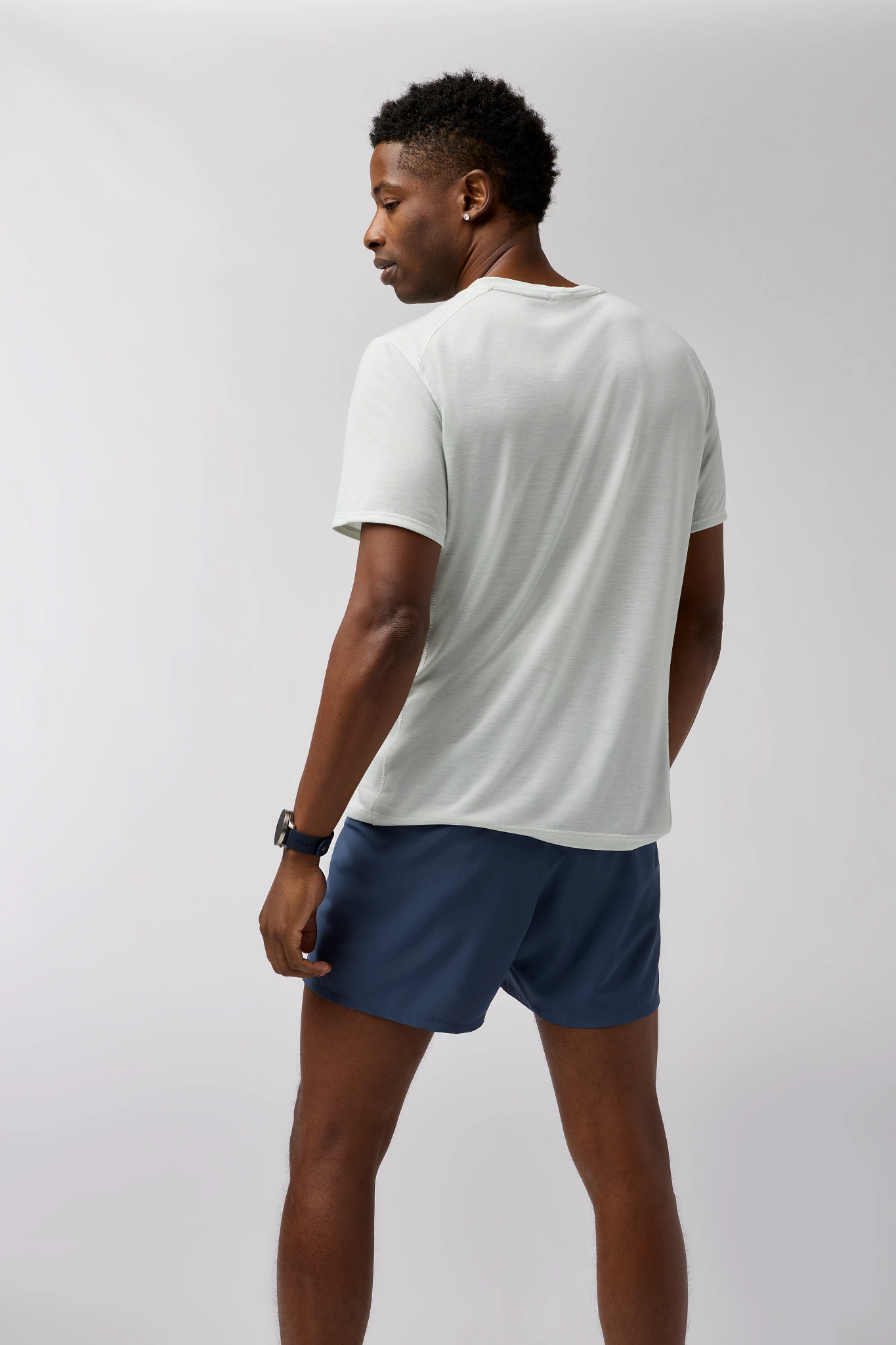 image-model-back